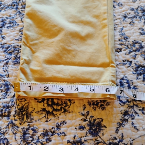 Yellow Gap girlfriend khaki pants - Picture 7 of 11